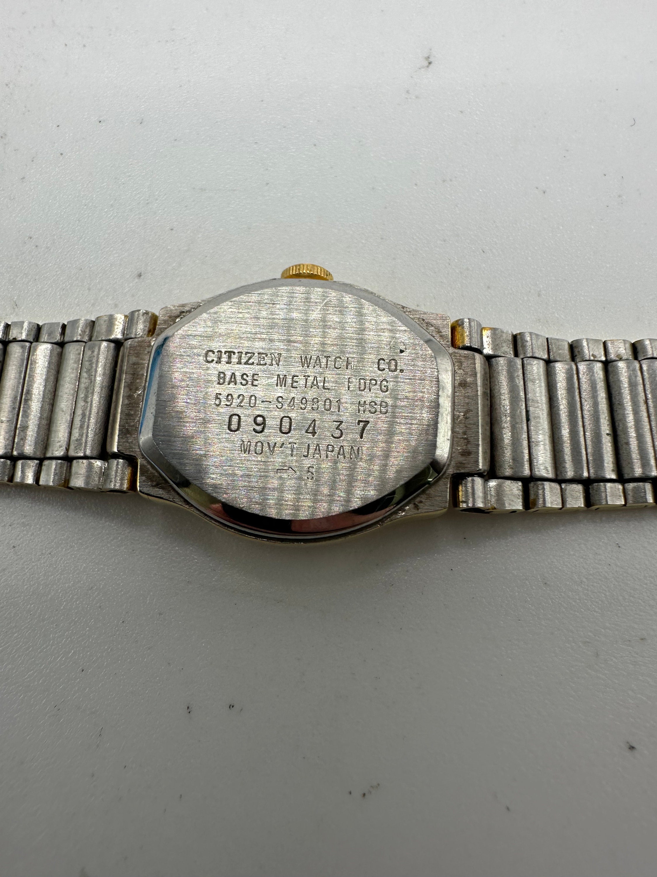 Vintage Citizen Small Face Thin Profile Women\'s Gold Dress Bracelet Watch 5920 Vintage Ladies Citizen Quartz Dress Wrist Watch Gold Toned  main image 4