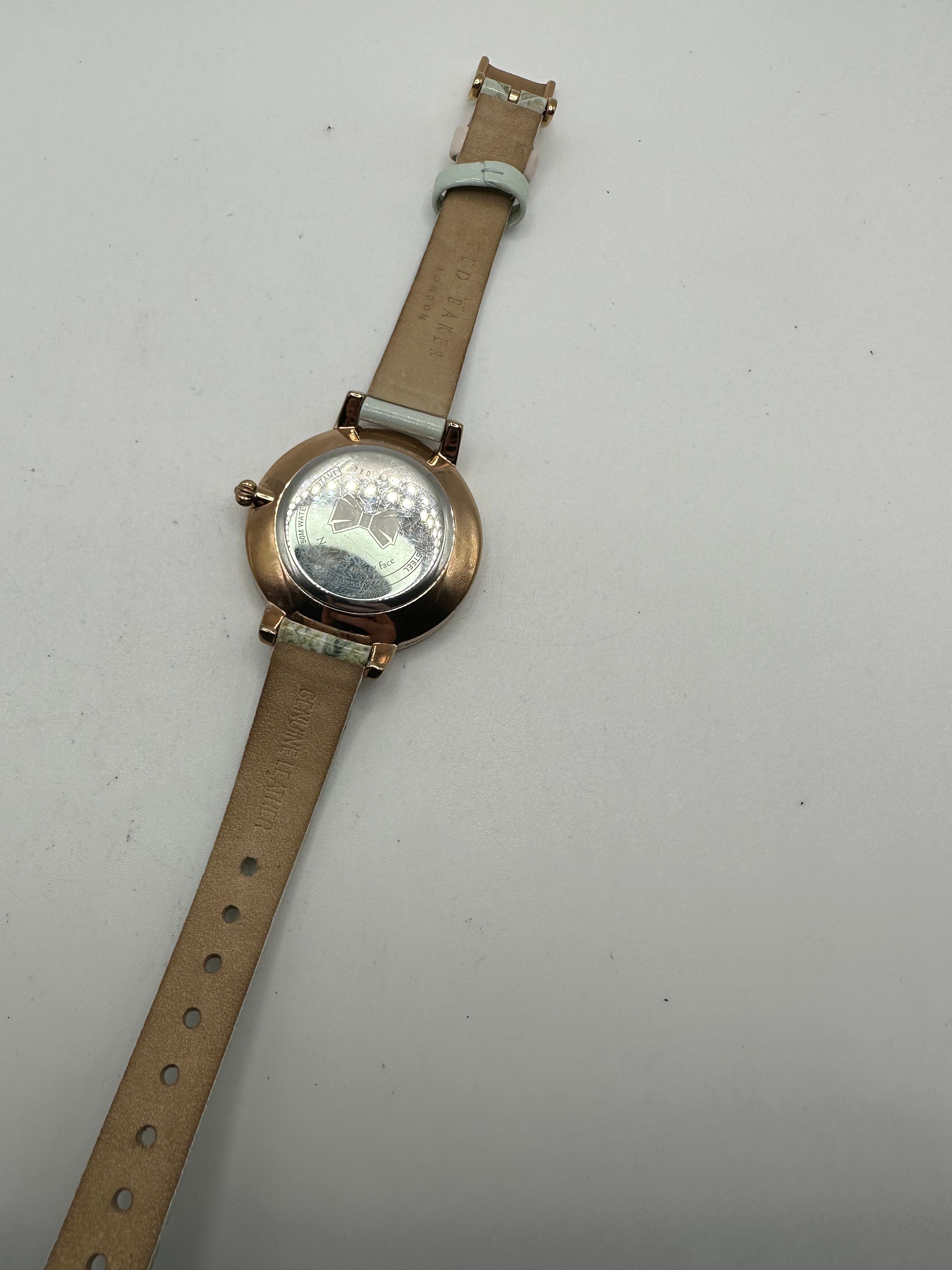 Ted Baker Womens Watch 41mm MOP Dial Gold Tone Day Date Bracelet New Battery 8\