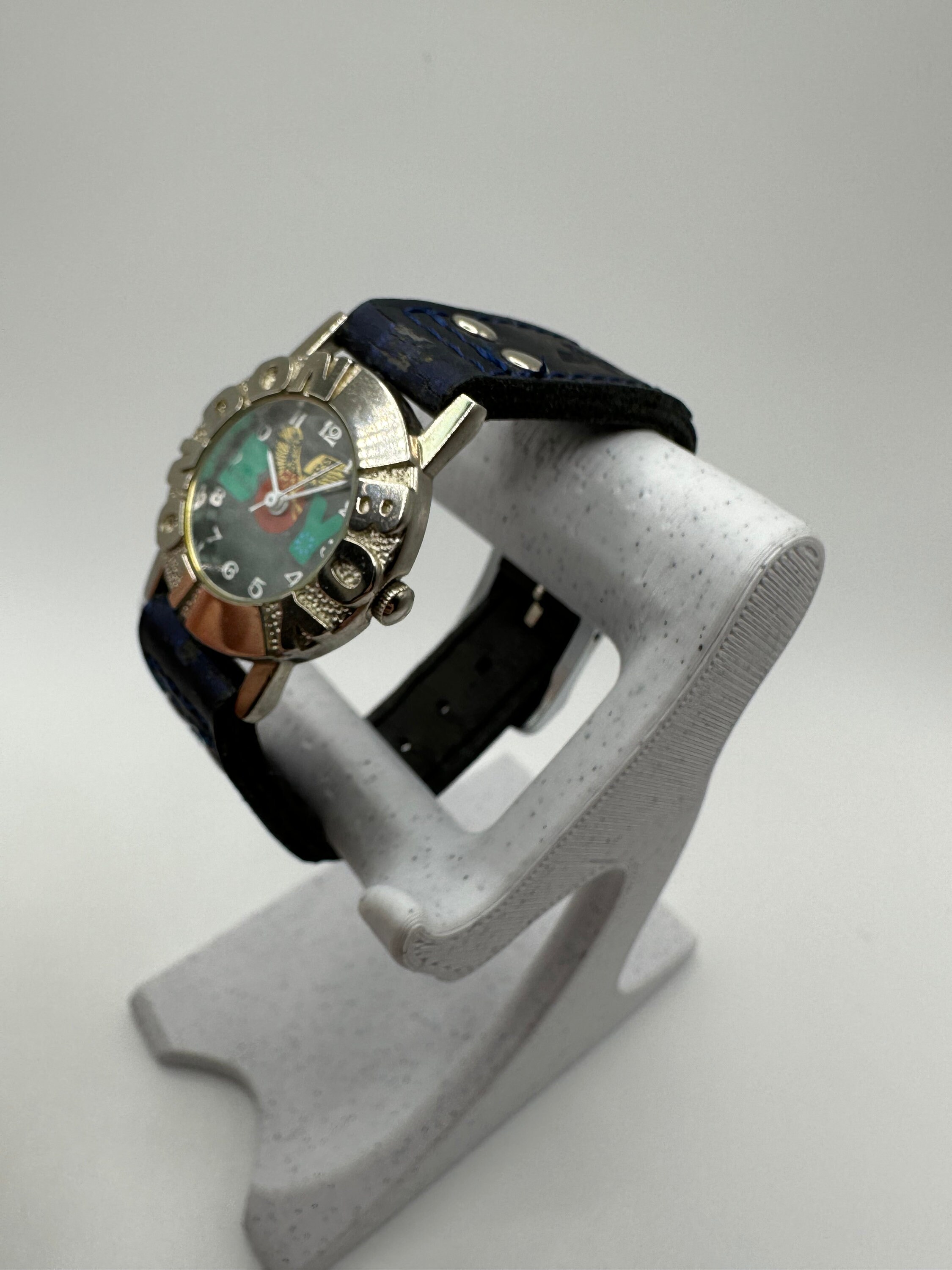 BDG VINTAGE WATCH UNISEX ~ NEEDS BATTERY BLACK STRAP CLOTH AND METAL SILVER Pretty Tough Reversible Watch Band - Brighton main image 2