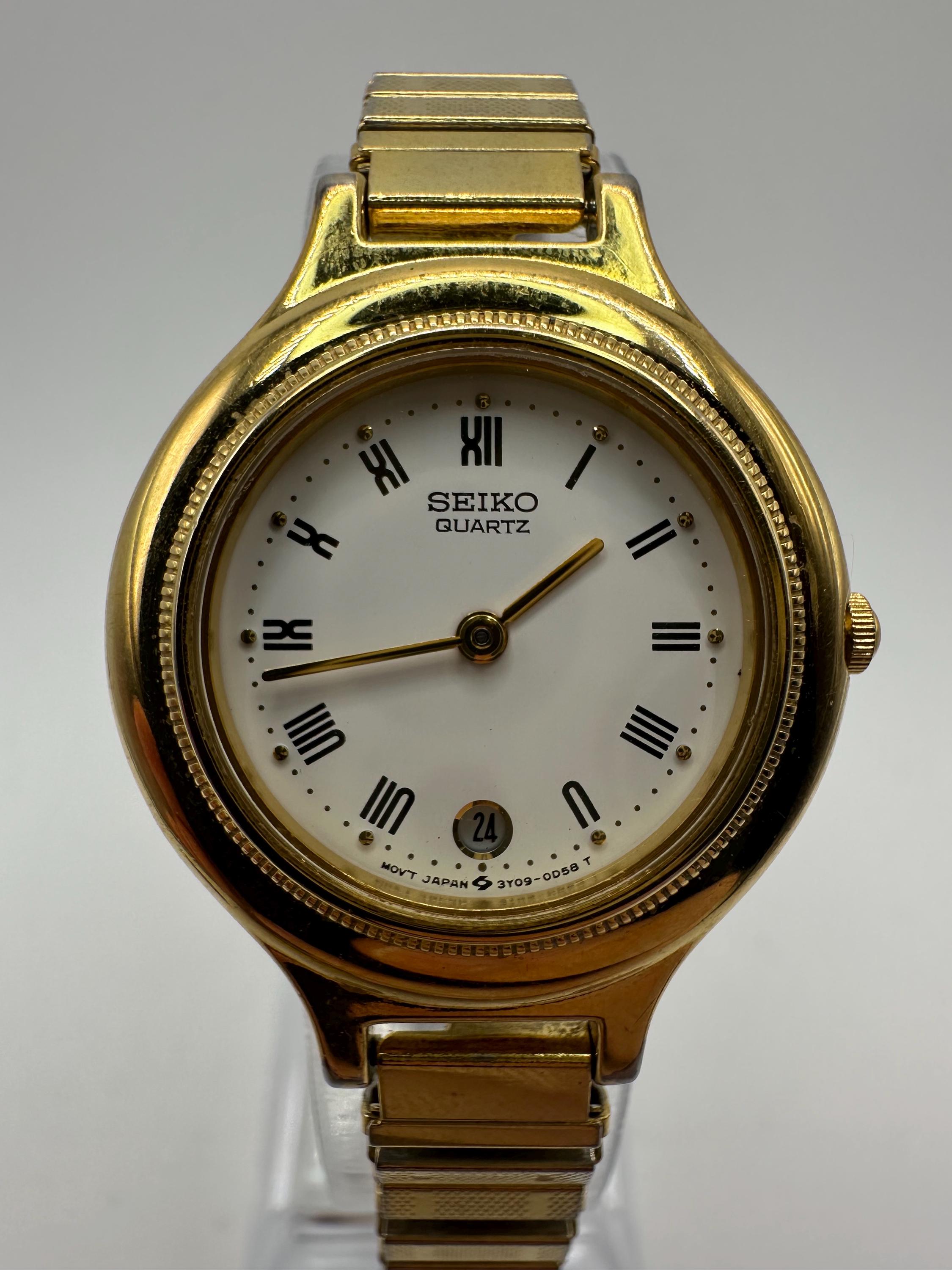 金色フレームの女性肖像画 Seiko Vintage 3Y09 Ladies Gold Tone White Face Roman Numerals