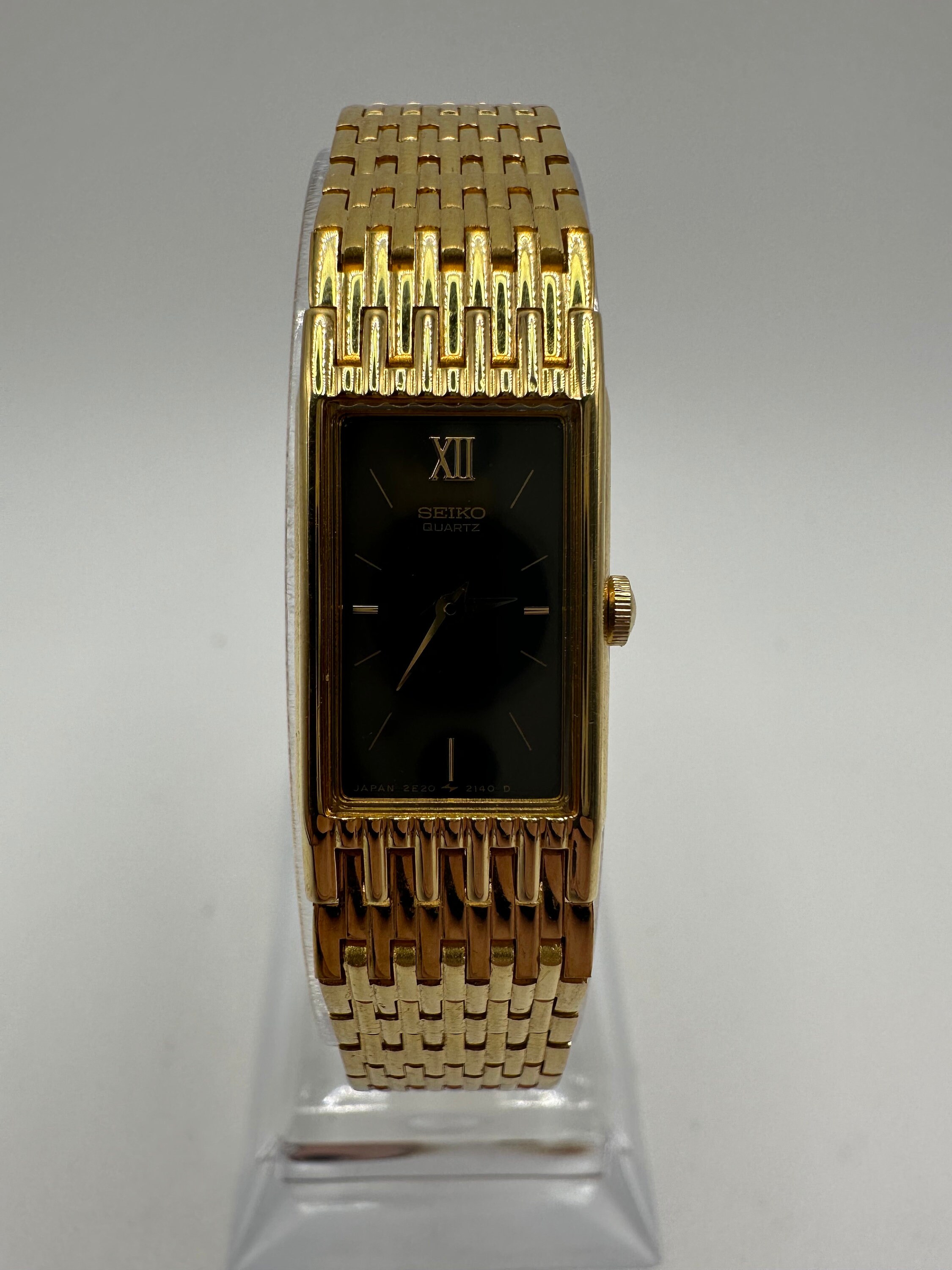 Vintage Seiko 2E20 Gold Tone Ladies Tank Watch Rectangle  display picture 2