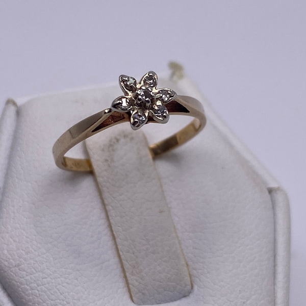Vintage 10k gold diamond flower statement promise ring size 6 gift her ladies women small dainty