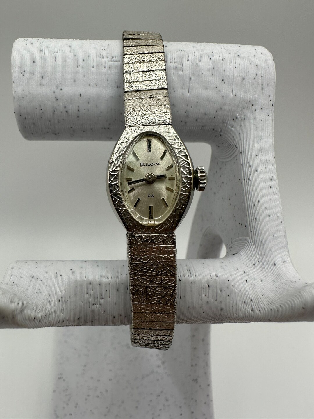 Vintage Bulova N6 1976 Mechanical Wind Ladies Swiss Watch Art Deco