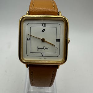 Montre débardeur vintage pour femme jacques farel, mouvement suisse, bracelet en cuir doré, cadeau à sa mère, visage carré blanc, chiffres romains