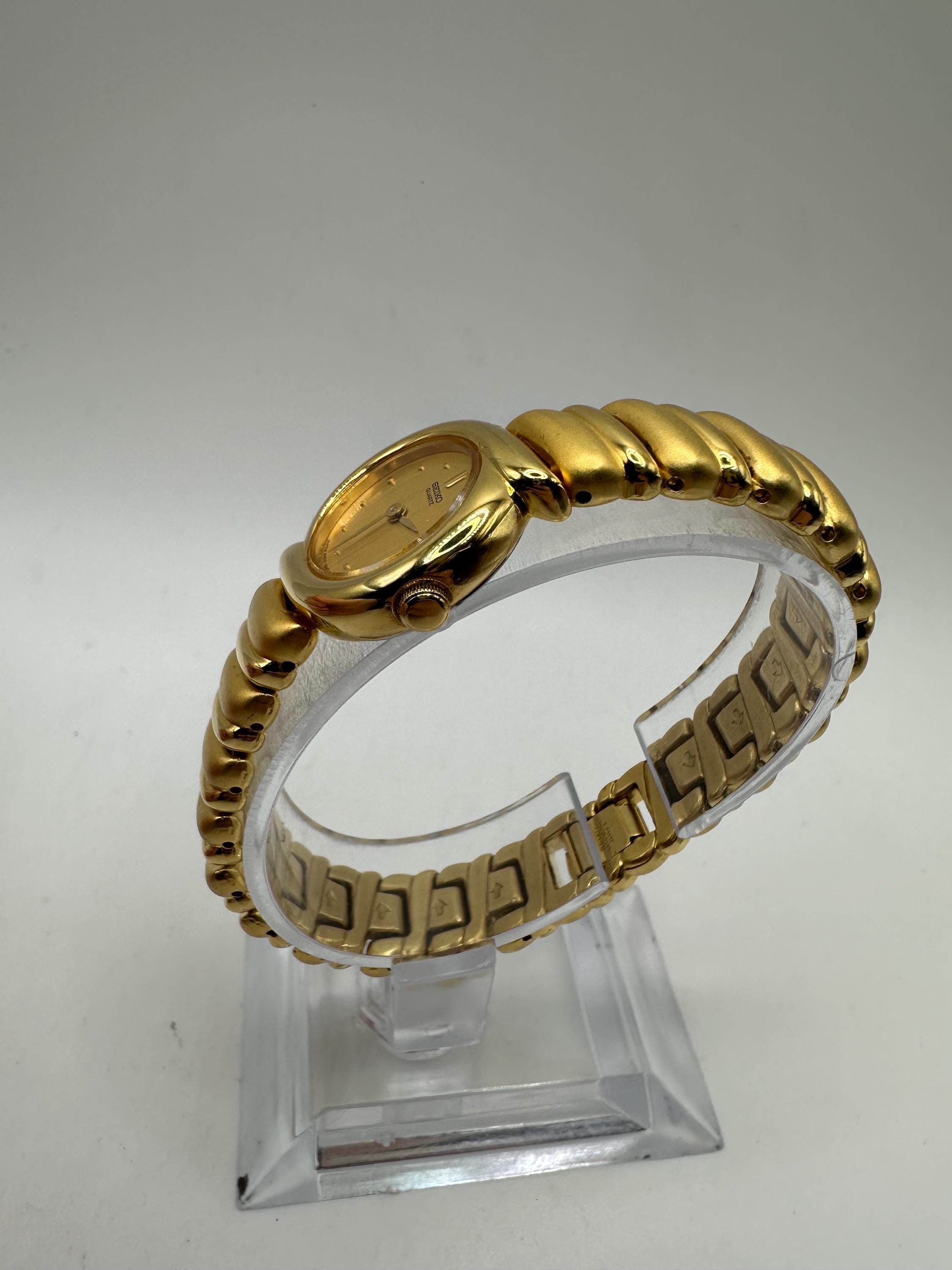 Vintage RARE Seiko 4N00 Gold Tone Ladies Circle Dress Watch Small