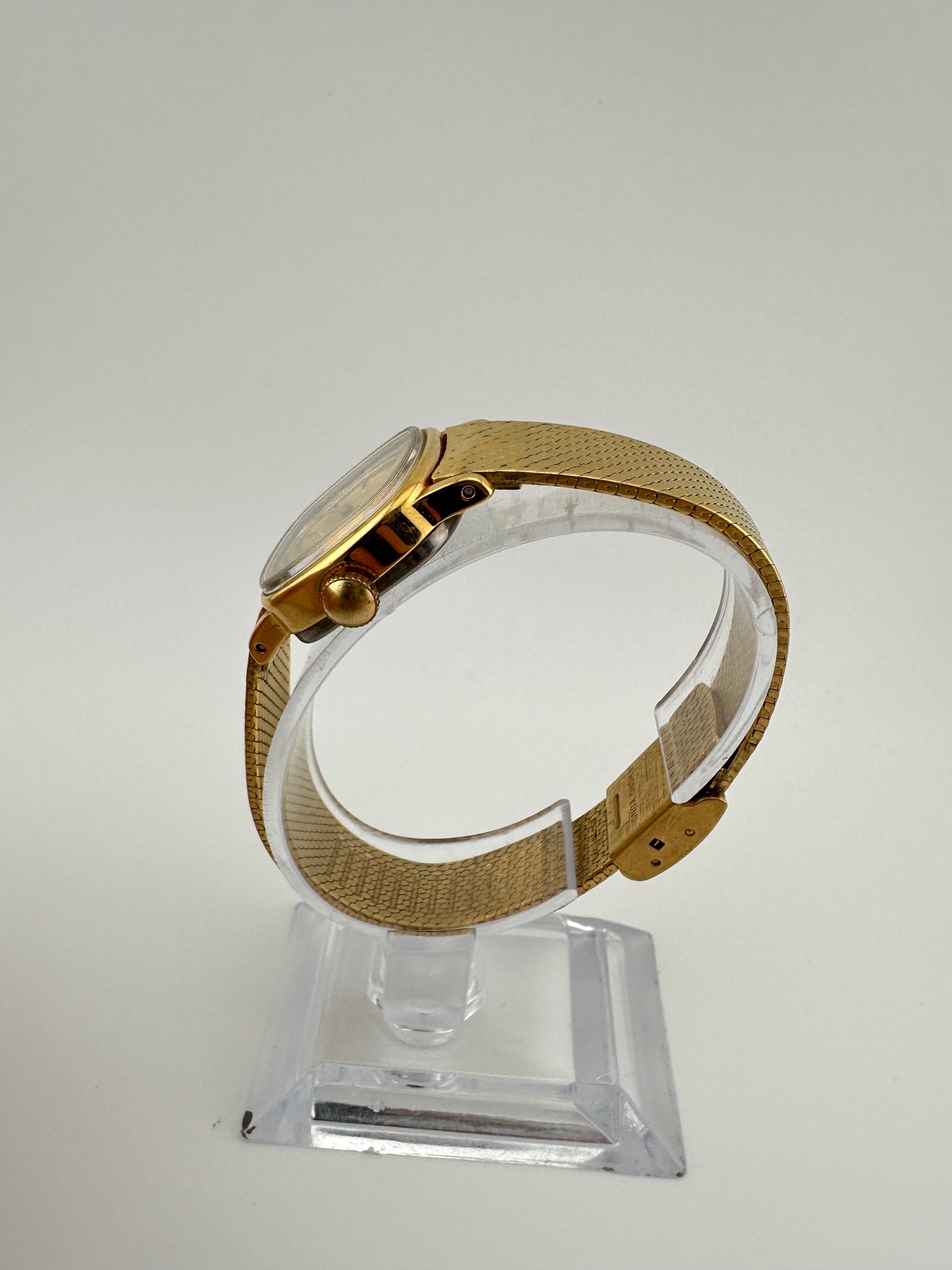 Vintage Timex Ladies Mechanical Wind Watch Gold Tone Textured Bracelet Timex Vintage Hand Mechanical Wind Ladies Gold Tone Dress  main image 2