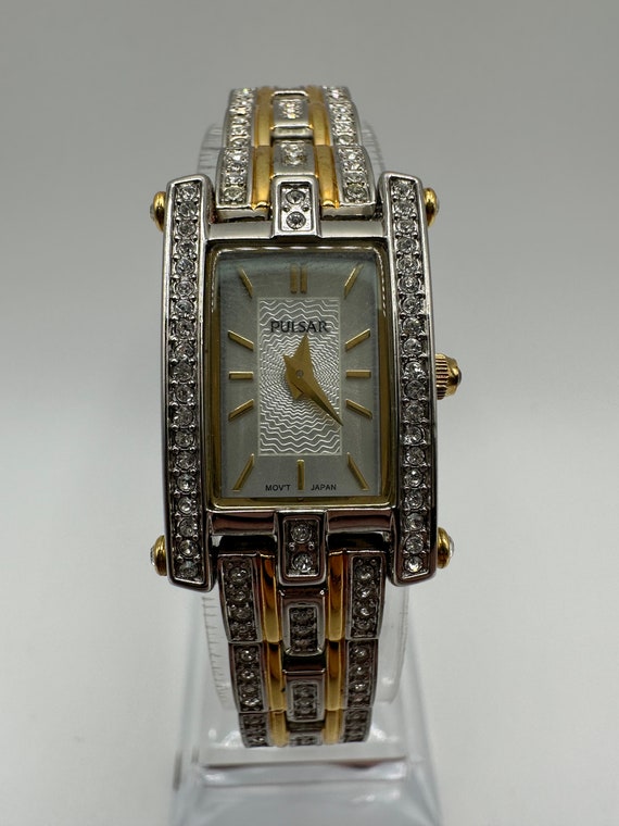 Pulsar diamond watch deals