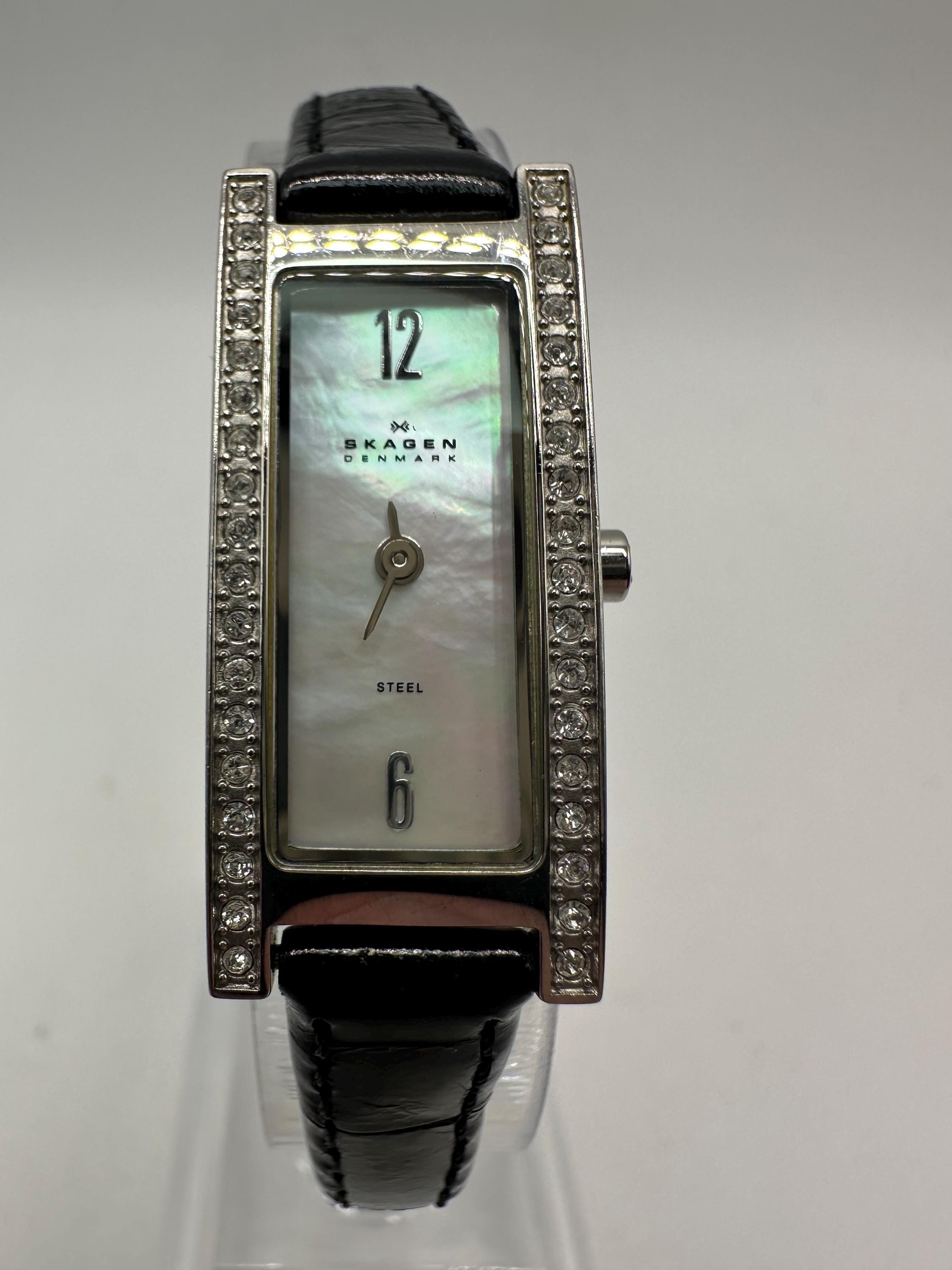 Skagen ladies rectangular silver tone watch NEW BATTERY Amazon.com: Skagen Women main image 4