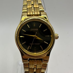 Vintage Citizen 1032 Gold Tone Ladies Watch Black Face Circle