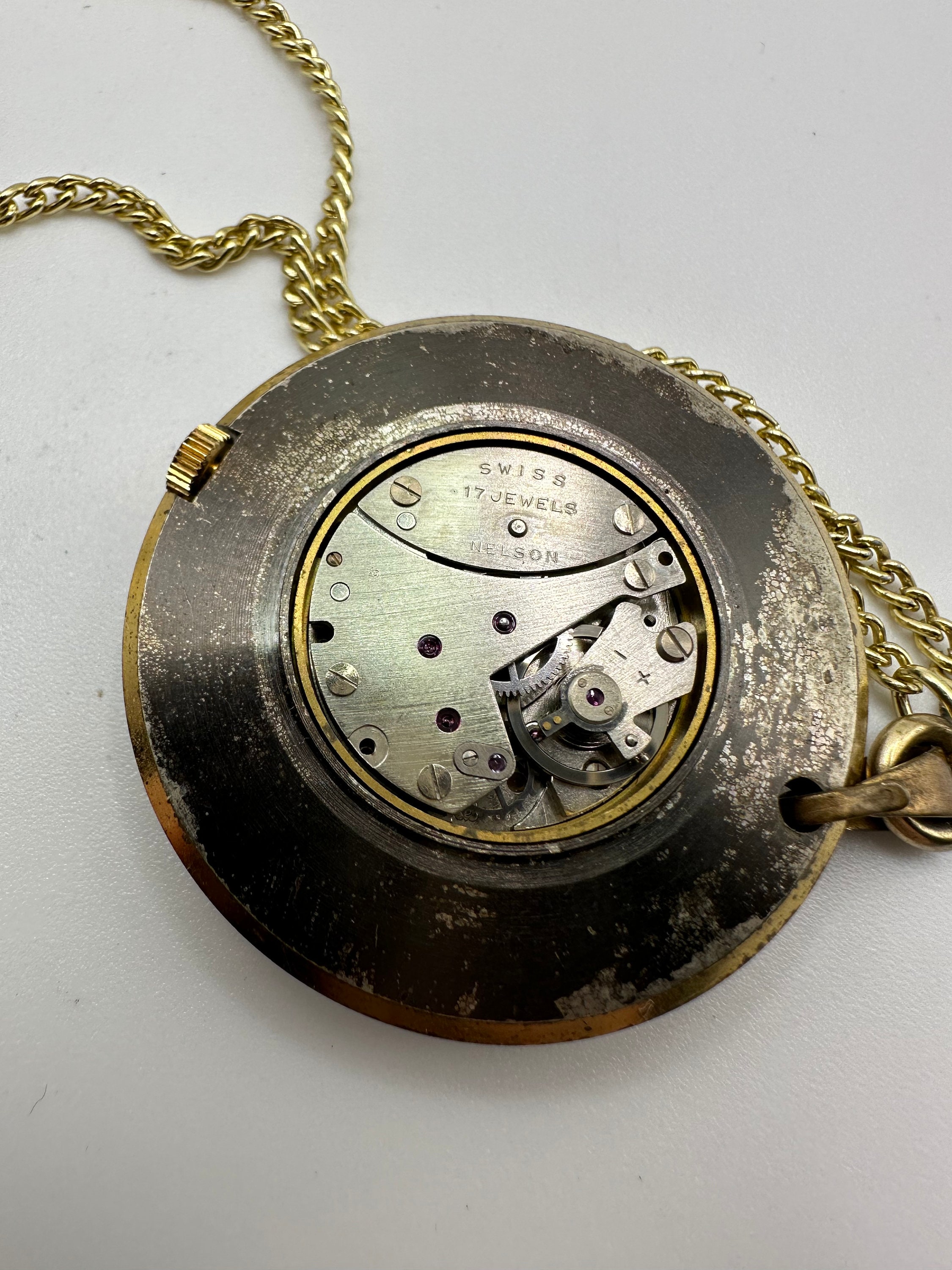 Vintage Pendant Watch Ladies Caro 17 Jewel Swiss Gold Tone Faceted