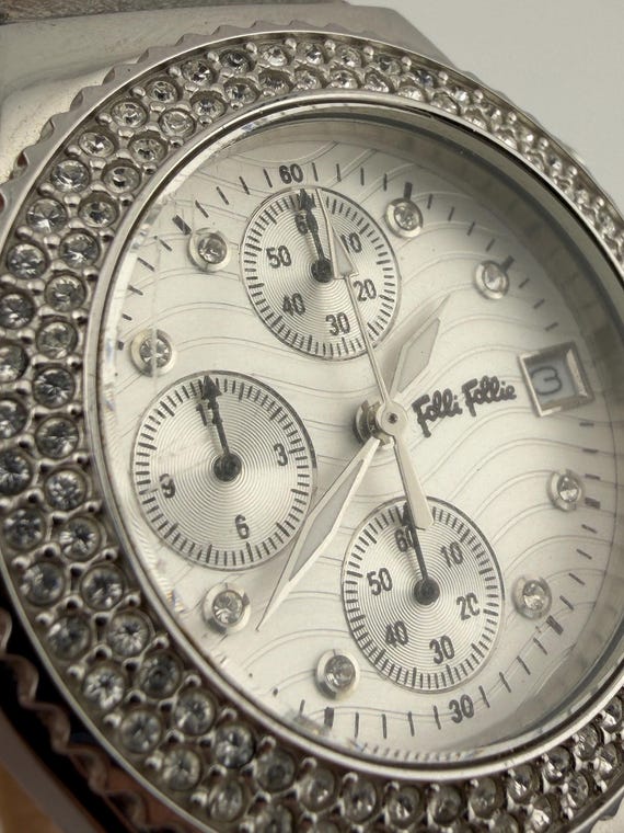 Folli Follie F212 Chronograph Watch With a Gem-set Stainless 