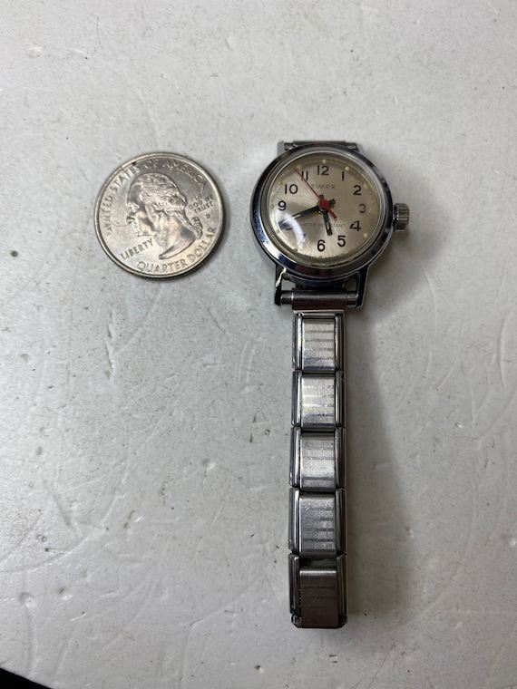 Antique 26mm Timex mechanical ladies watch made G… - image 2