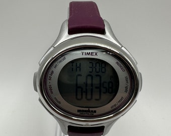 Vintage Timex Ironman Triangle Damenuhr digital, Geschenk für sie Frauen lila Kautschukband