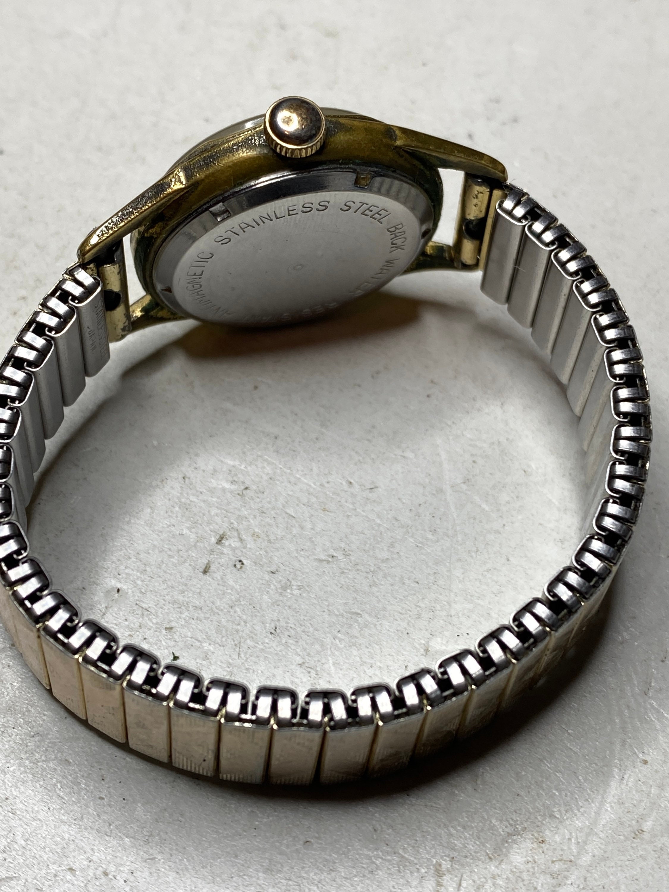 希少　ヴィンテージ　CORNELL　12Pダイヤ　腕時計　SWISS　18金張 Antique Cornell 32mm 17 Jewels Mechanical Wind Gold Tone