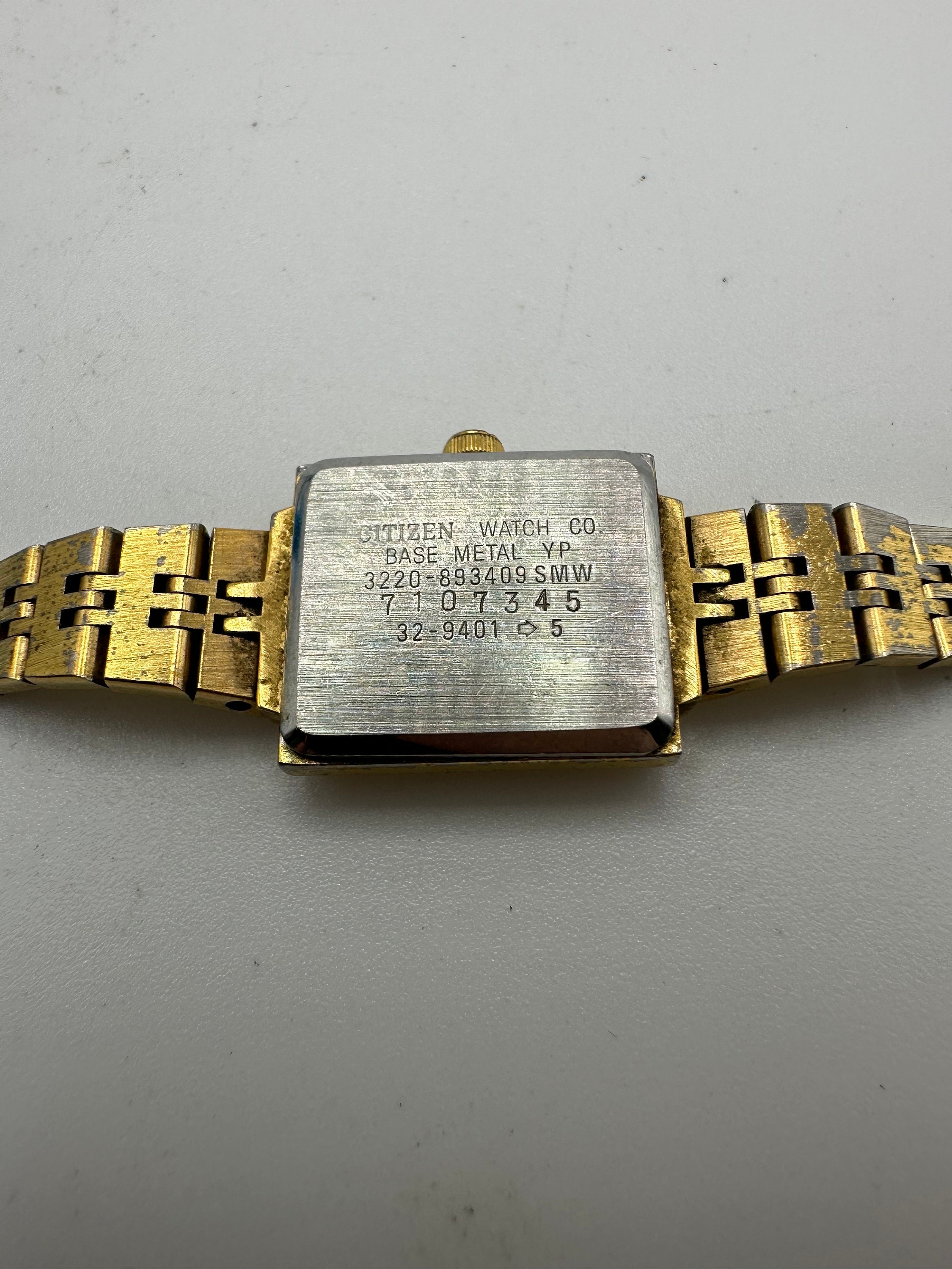VTG Women\'s Gold Tone Citizen Watch, 32-1363 Vintage Citizen Quartz Watch: Gold Tone Tank, Blue Dial - Etsy main image 2
