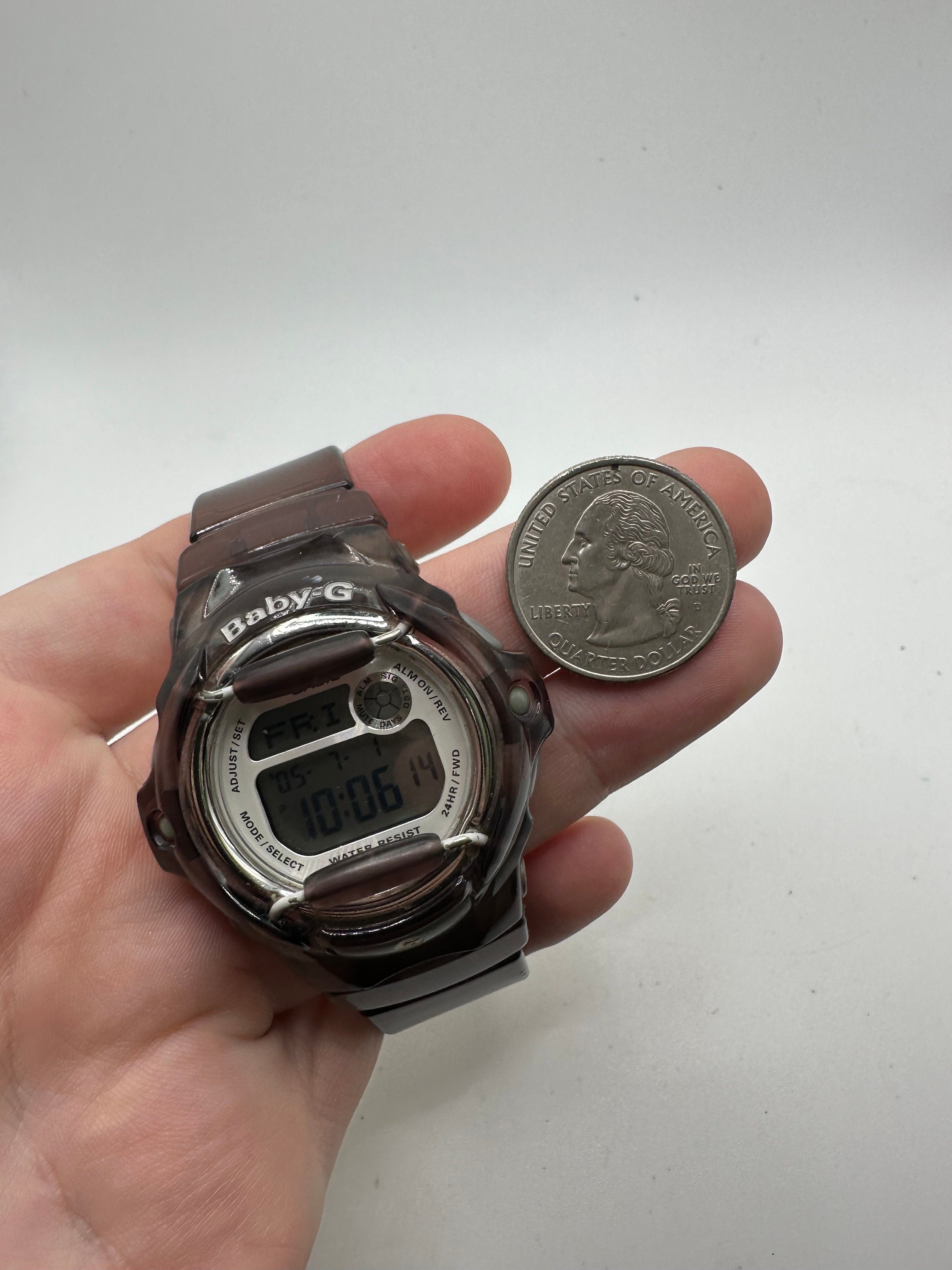 Vintage Casio Baby G Shock 3252 Ladies Grey Digital Watch