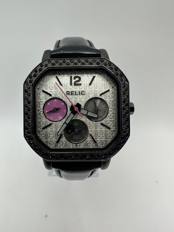 Ladies Relic by fossil black chronograph Quartz sq