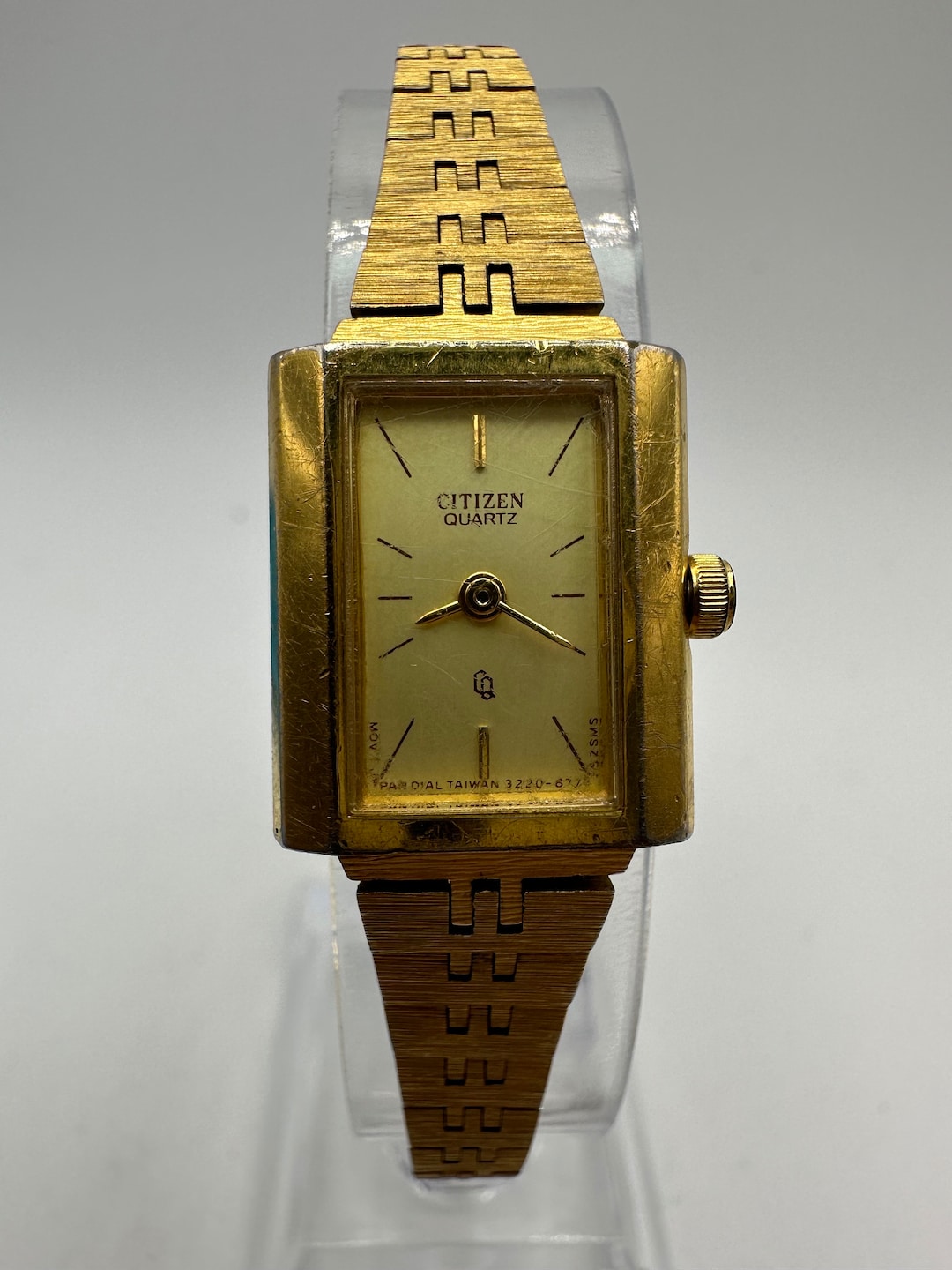 Reloj Citizen vintage para mujer, en tono dorado, con esfera