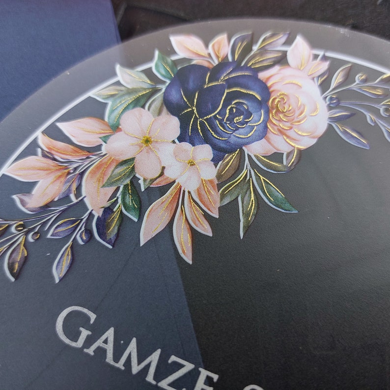 Tarjeta de invitación elegante detallada con estampado floral, tarjeta de invitación azul para un día especial, tarjeta de invitación acrílica transparente, invitación elegante imagen 7