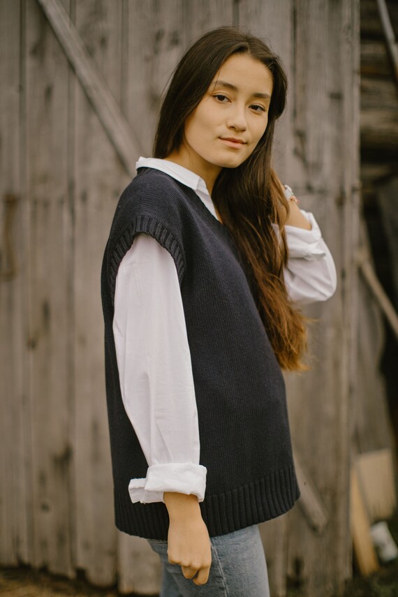 WoolenWoo Size S, Color Dark Blue, Ready to Ship, Women Wool Vest with Short Sleeves, V Neck Cashmere Pullover Vest, Oversized Knit Sweater Vest