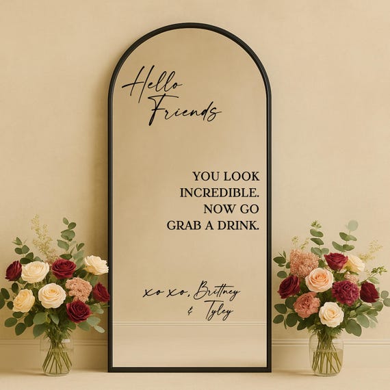 Welcoming Wedding Mirror: Wedding Welcome Sign – Warm Traditional Welcome Style – For Wedding Reception