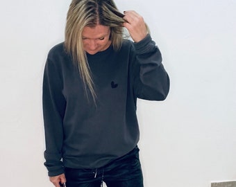 Oversized tolles Sweat-Shirt Asphalt-Grau Herzchen Schwarz SCHUHZWANG