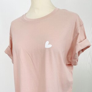 Oversized Round Neck Shirt Rosé with Hearts White SCHUHZWANG