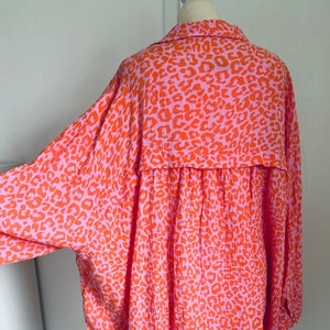 Oversized Musselinbluse XS-XXL Hemd Leo Orange/Rosa SCHUHZWANG Bild 1