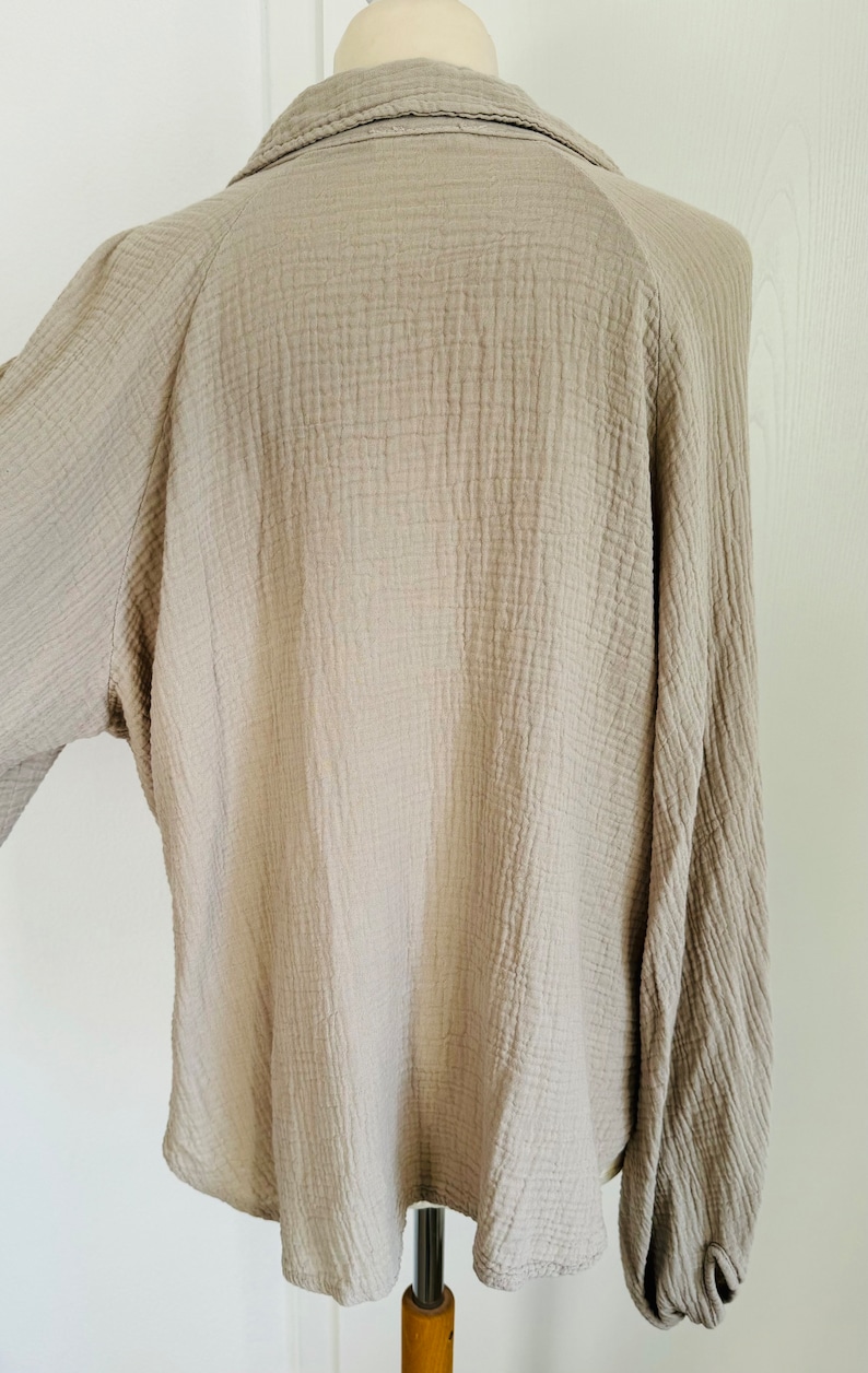 Oversized balloon sleeve muslin blouse sand beige SCHUHZWANG image 4