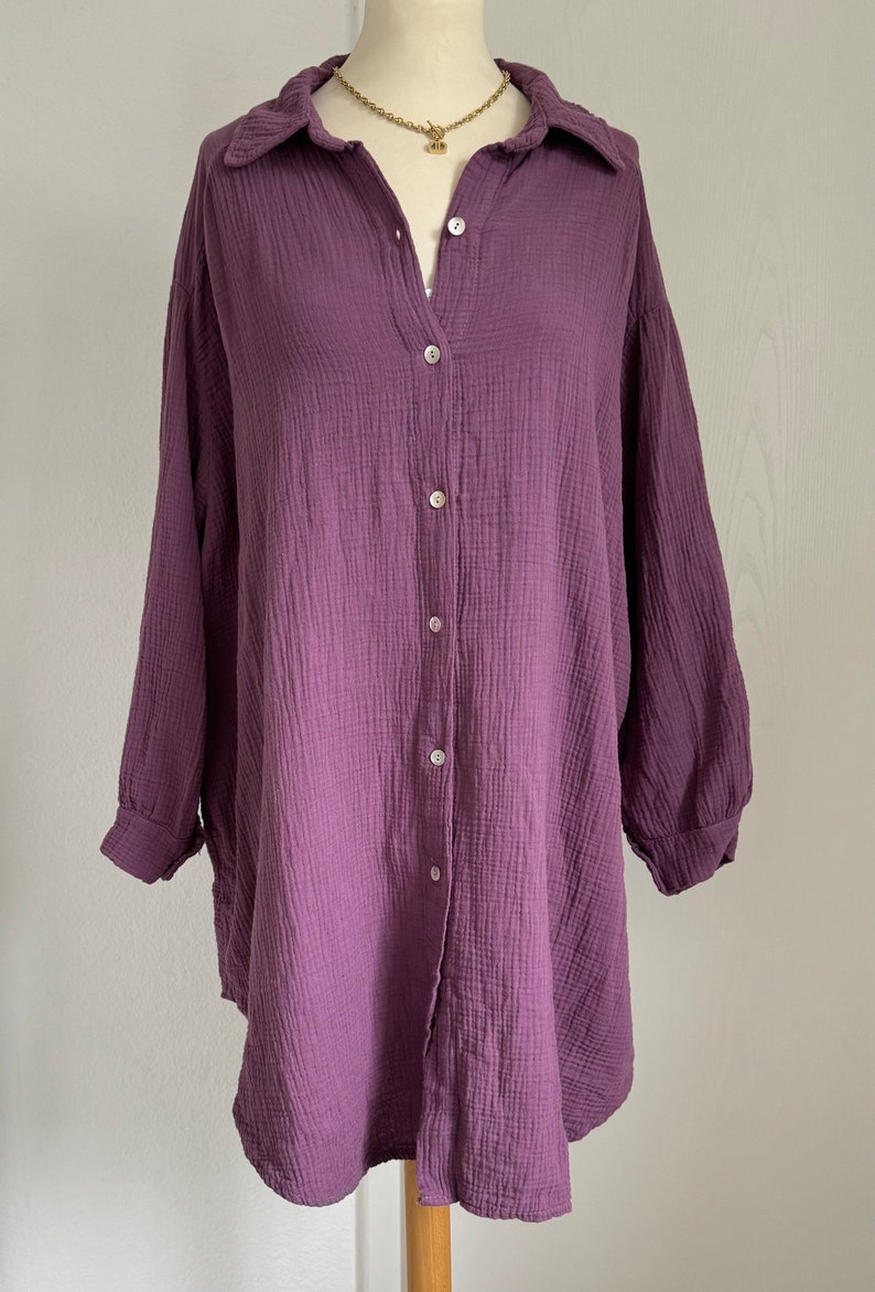 Oversized Musselinbluse XS-XXL Aubergine SCHUHZWANG Bild 2