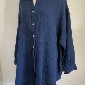 Oversized Musselinbluse XS-XXL Hemd Dunkelblau Blau schuhzwang Bild 5