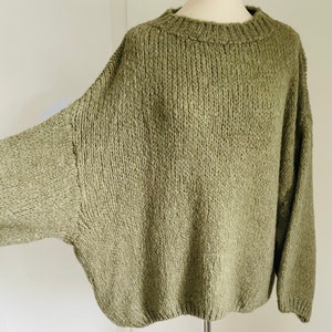 Strickpullover Ballonärmel flauschiger Grobstrick Matcha SCHUHZWANG Bild 2