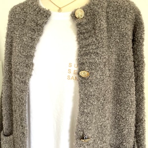 Bouclé Cardigan Creme mit golden Knöpfen XS-XL Strickjacke SCHUHZWANG Bild 7