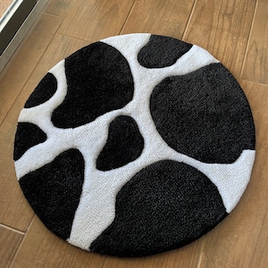 Cow Print Rug Black and White Tufted Rug Custom Animal Print Rug Handmade Gift, Minimalist Farmhouse Decor, Country Accent Piece