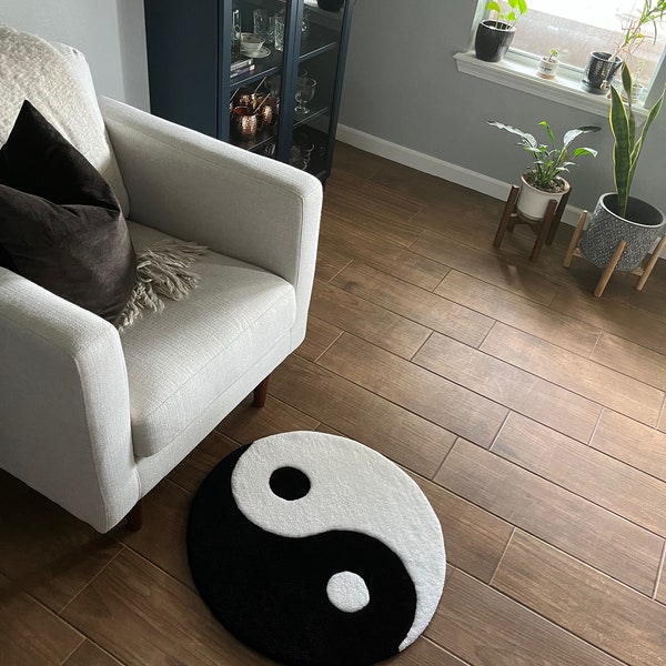 Yin and Yang Rug Handmade Gift Accent Rug Minimalist Design, Yin Yang Logo Rug, Customizable Black and White Rug, Ying and Yang