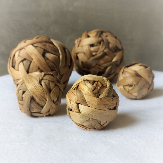 water hyacinth balls for rabbits