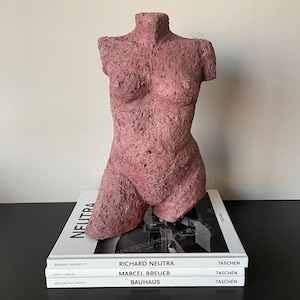 Uni orgazmga aylantiradi Jinsiy aloqadan keyin qizning fotosurati