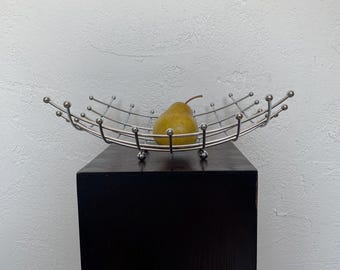Large Vintage Wire Postmodern Chrome Fruit Bowl 1980s, Stylish Chrome Bauhaus Kitchen Decor, Modernist Table Setting