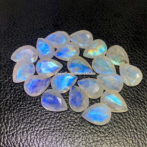 Pedra de corte de pedra de arco-íris premium, ambos os lados facetados, formato de pêra, pedra solta, azul natural, pedra preciosa chamativa para joias-6x8 a 15x20 mm