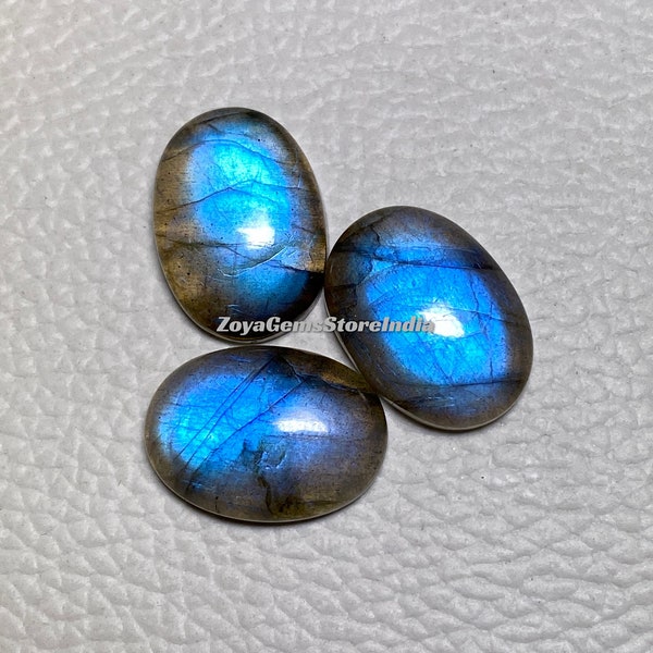 Cabochon de forme ovale classique en labradorite Taille des pierres précieuses en vrac - 6x8 mm. - 20x30 mm. Glorious Blue Fire Labradorite pour la fabrication de tous les bijoux. !!