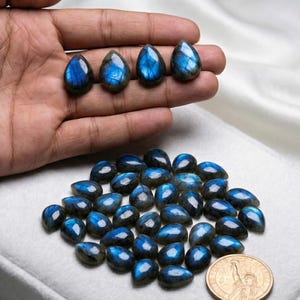 Cabujón de pera de labradorita con destello azul AAA • Piedra preciosa natural para joyería • Piedras sueltas al por mayor imagen 3