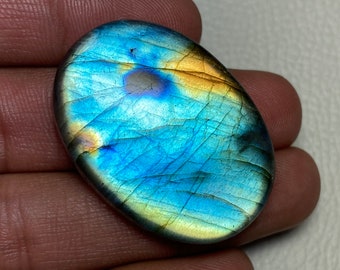 28,50x39,50x8 mm. ~~ Multi blu appariscente cabochon di labradorite di forma ovale Peso della pietra preziosa sciolta - 83,55 carati. Per fare gioielli collana.!!