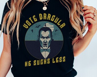 Vote Dracula - Er saugt weniger Lustiges Halloween-T-Shirt, Wahlparty, Halloween-Party-Kostüm-T-Shirt, Halloween-Vampir-Shirt