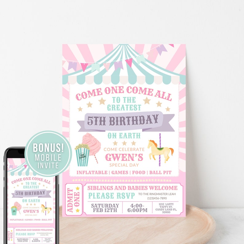 Puede incluir: Invitaci&oacute;n a una fiesta de cumplea&ntilde;os de circo rosa y azul con una gran carpa de circo, un caballo de carrusel, palomitas de ma&iacute;z y algod&oacute;n de az&uacute;car. La invitaci&oacute;n dice "Venid todos al 5&ordm; cumplea&ntilde;os m&aacute;s grande de la Tierra. Venid a celebrar el d&iacute;a especial de Gwen.  Hinchables | Juegos | Comida | Piscina de bolas. Hermanos y hermanas y beb&eacute;s son bienvenidos Por favor, RSVP al maestro de ceremonias Leah (123)456-7890. S&aacute;bado 12 de febrero 16:00-18:00 1212 Laffy Taffy St. Candy Land FL, 32093"