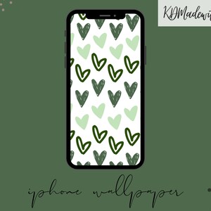 Op de afbeelding: Een telefoonachtergrond met een patroon van groene en witte harten. De achtergrond is wit en de harten zijn groen en lichtgroen.