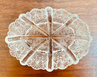 Fenton Clear Daisy & Button Scalloped Rim Candy Dish Bowl