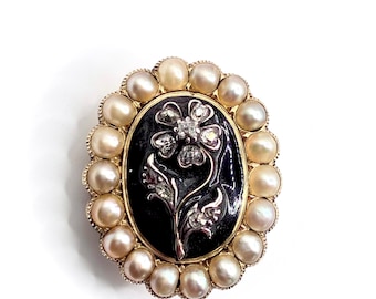 Edwardian 15ct Gold Enamel, Pearl and Diamond Mourning Locket Brooch, Dated 1901