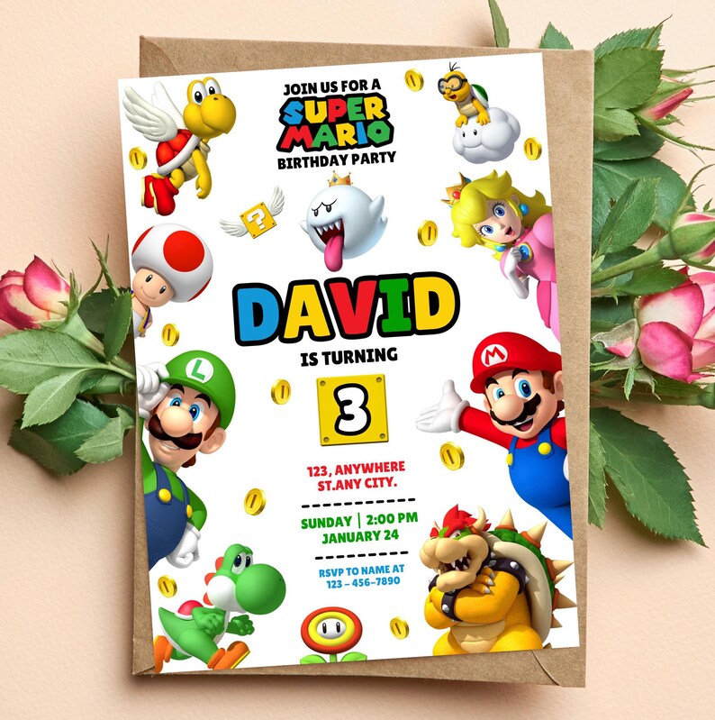 Puede incluir: Una invitaci&oacute;n de cumplea&ntilde;os con tem&aacute;tica de Super Mario, con Mario, Luigi, la Princesa Peach y otros personajes. La invitaci&oacute;n incluye el nombre "David" y el n&uacute;mero "3", con detalles del evento e informaci&oacute;n de RSVP.