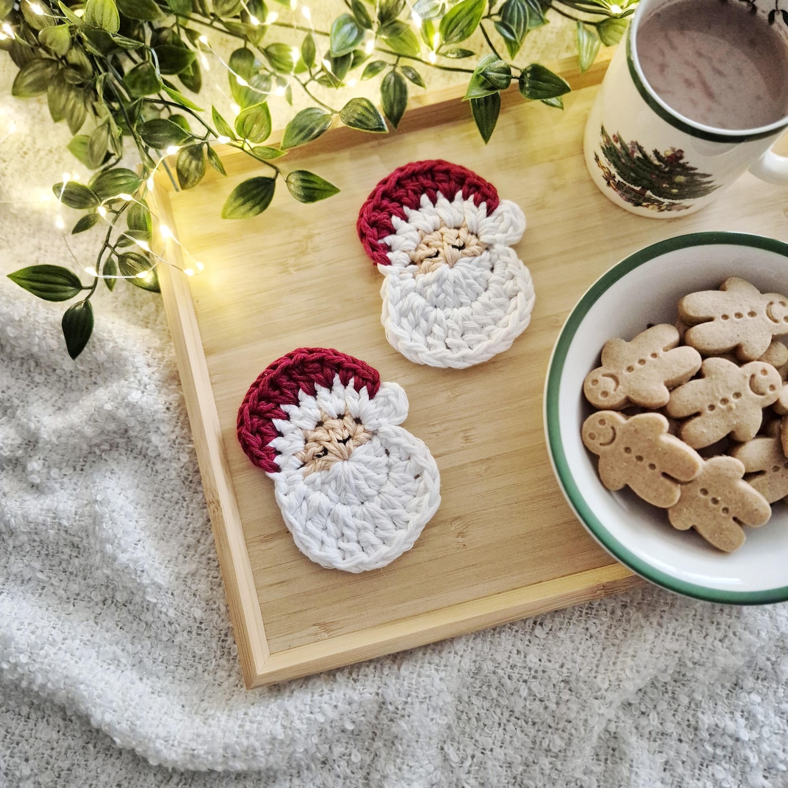 Santa Crochet Pattern Christmas Ornament Coaster Applique Garland ...
