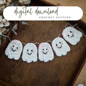 Small ghost crochet pattern quick and easy ghost works with any yarn and hook make halloween garlands keychains bookmarks and appliques